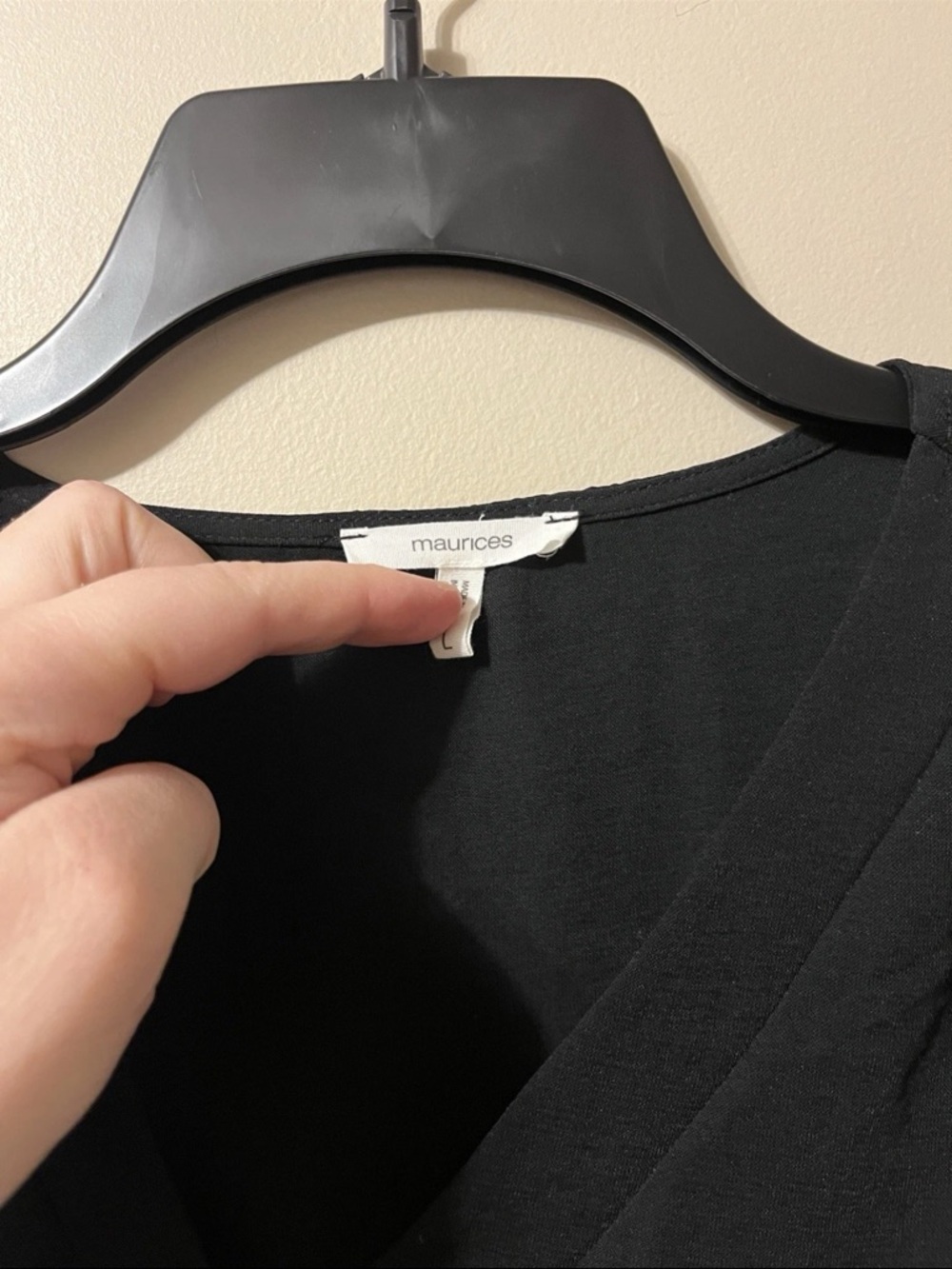 Maurices Black V-Neck Balloon Sleeve Blouse Women’s Large - Picture 3 of 9